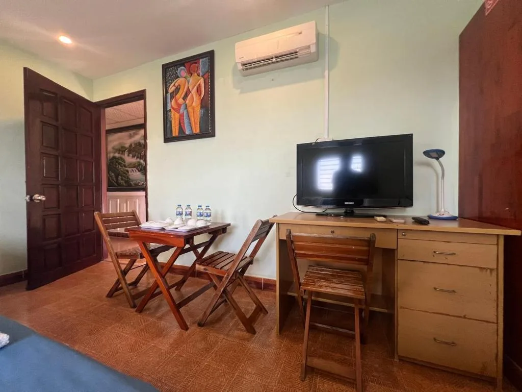 Kim Long Hotel — 4