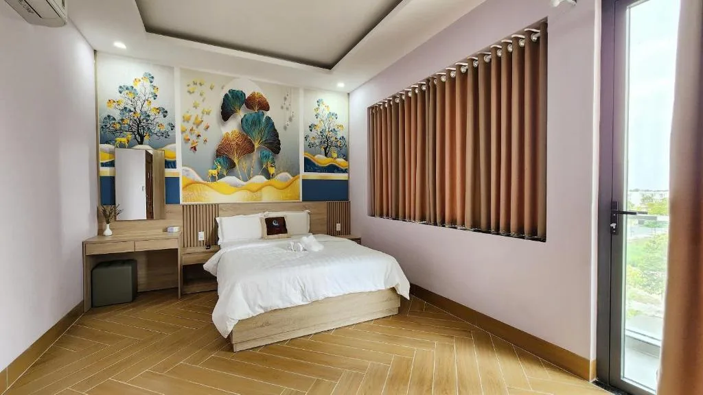 Trung Đông Hotel — 3