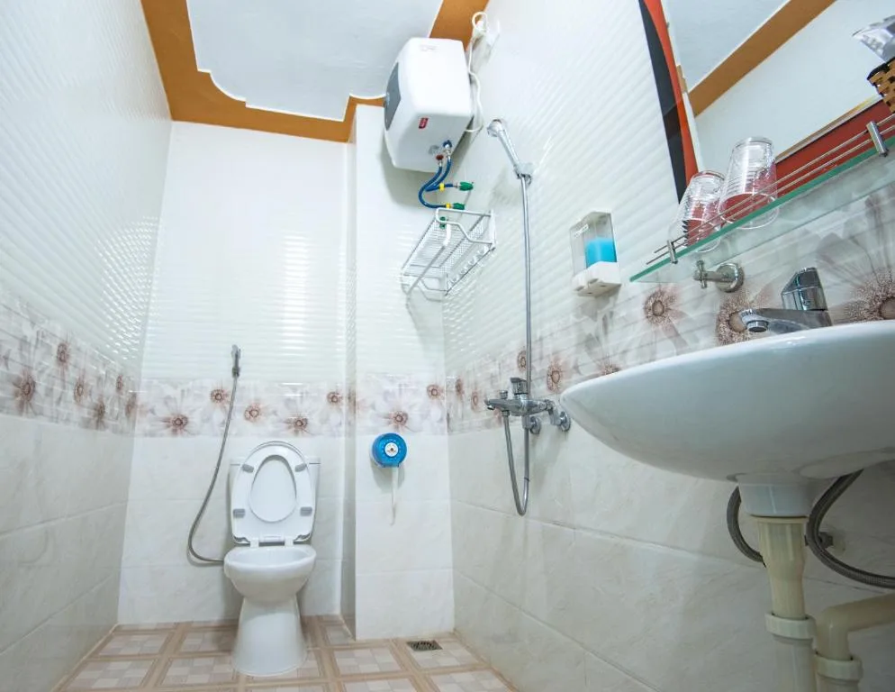 Ngoc Lan Hotel — 3