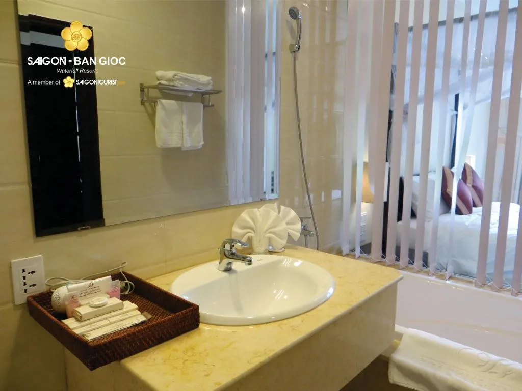 Sài Gòn - Bản Giốc Resort — 3