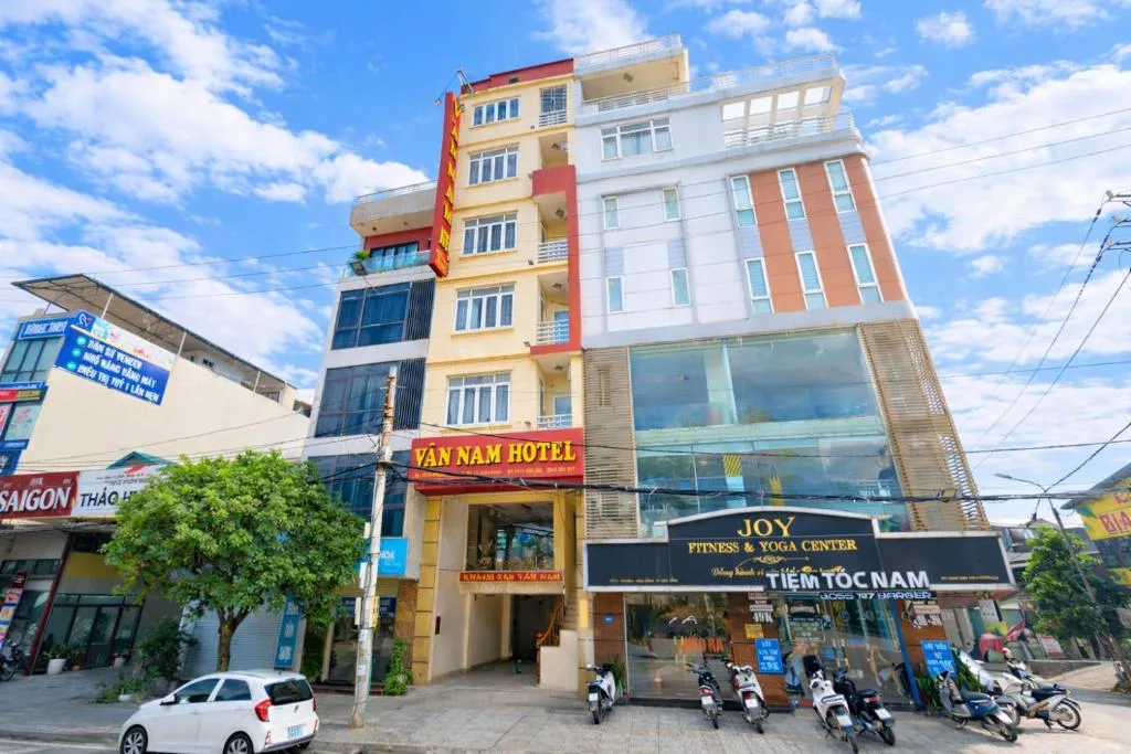Vân Nam Hotel