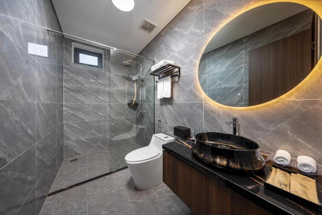 Cat Ba Wistaria Hotel- Jacuzzi Rooftop & Fitness — 3