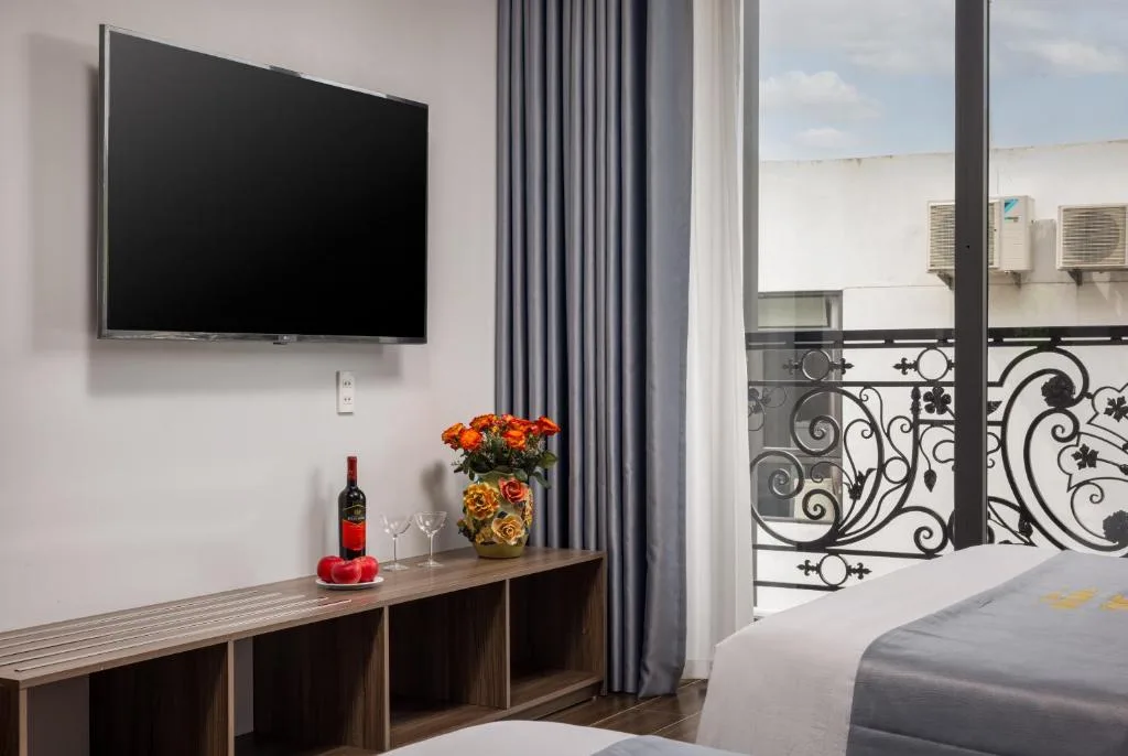 Cat Ba Wistaria Hotel- Jacuzzi Rooftop & Fitness — 5