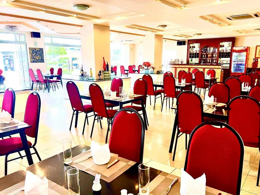 Chau Pho Hotel — 5