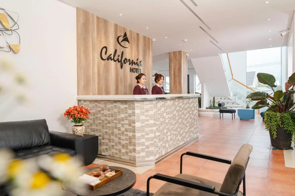 California Hotel — 5