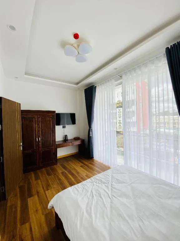 Mỹ Lan hotel — 2