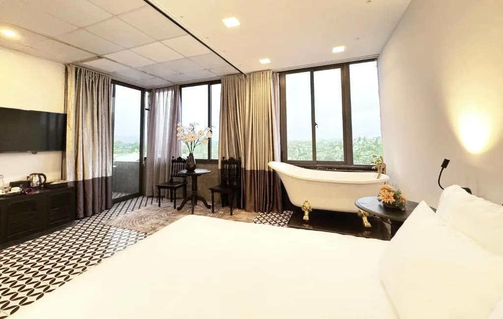 TTR Skypool Boutique Hotel — 5