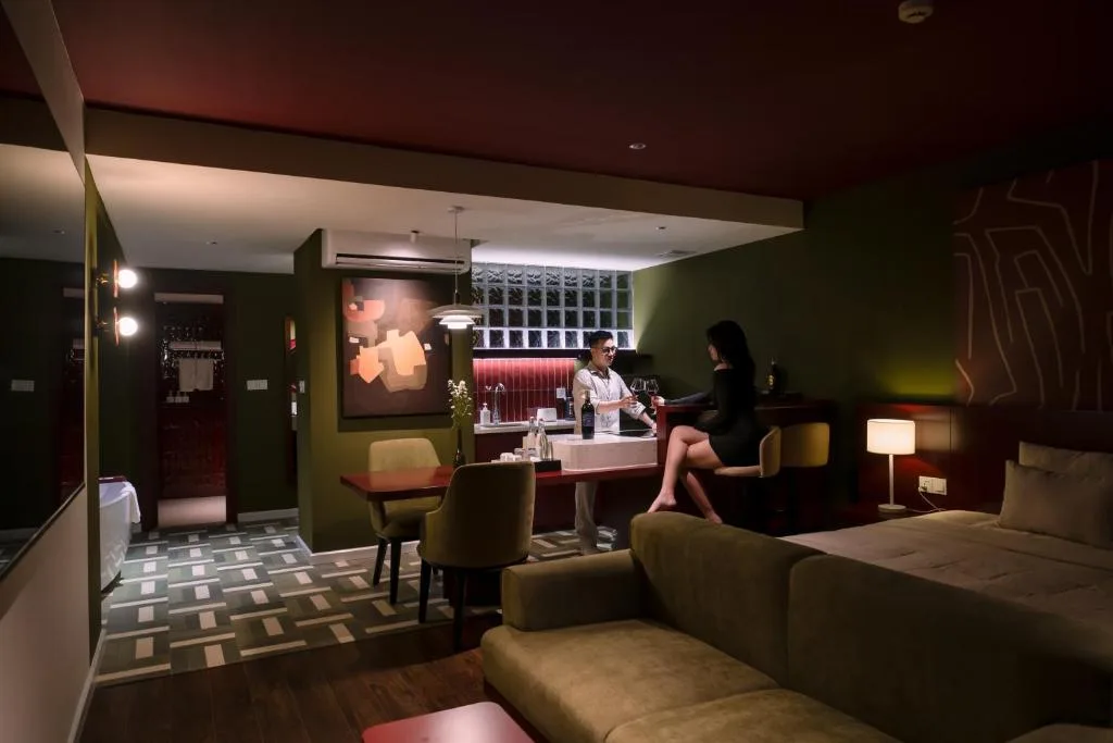 AVA Senses Hotel Hồ Nghinh - Mỹ Khê Beach by AVA LAND — 4