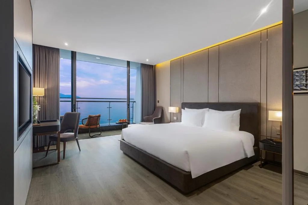 Le Sands Oceanfront Danang Hotel — 2