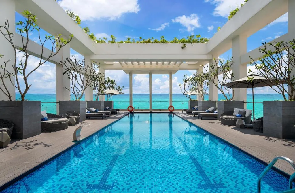 Paris Deli Danang Beach Hotel — 4