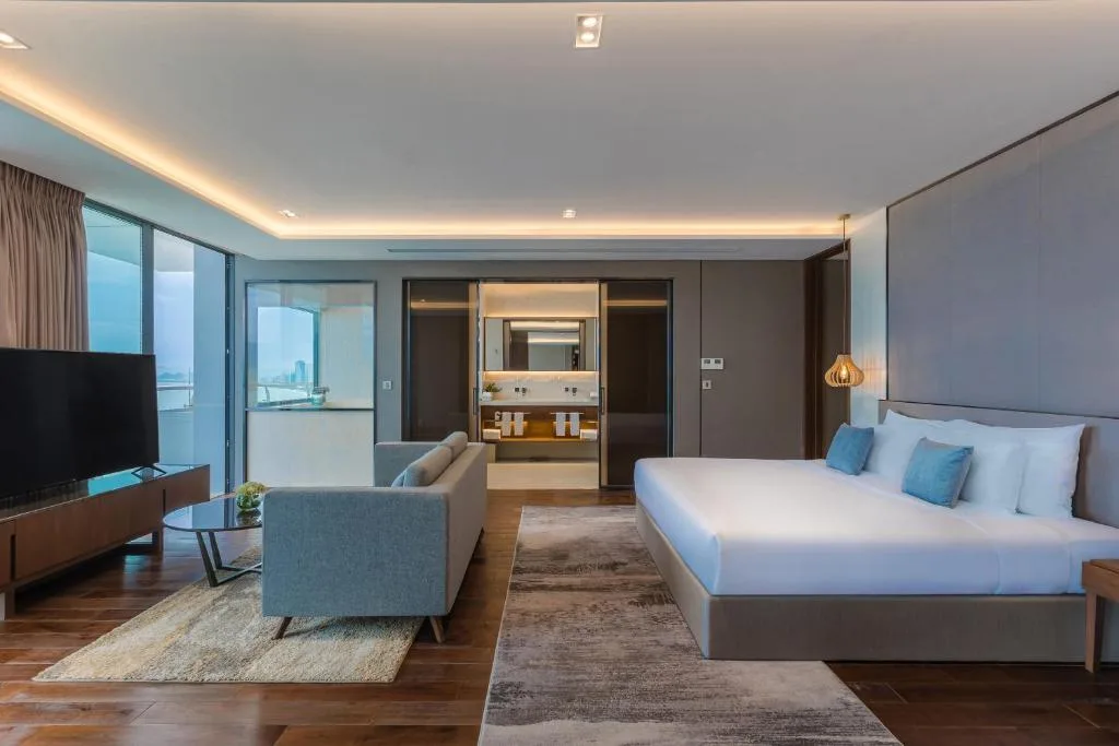 Prince Hotel Da Nang — 5
