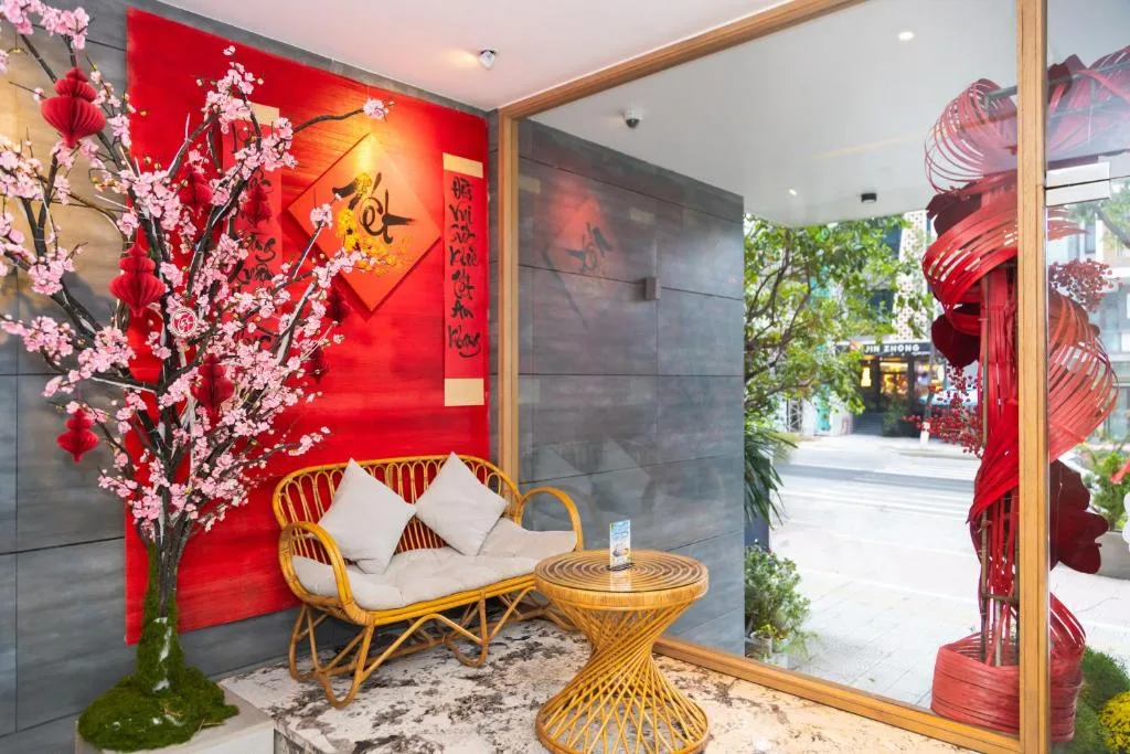 SHI HOUSE by Haviland — 2