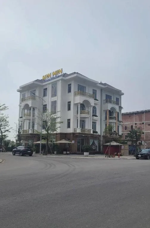 Min Min Hotel