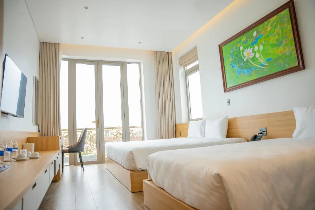 Min Min Hotel — 4