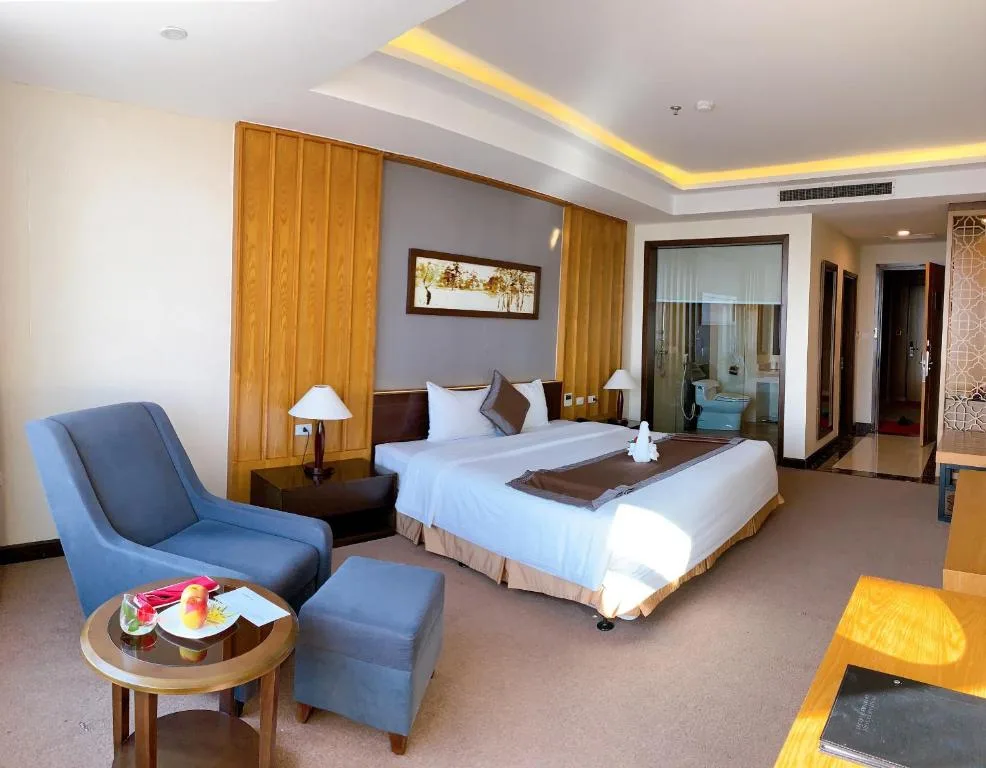 Muong Thanh Luxury Nhat Le Hotel — 2