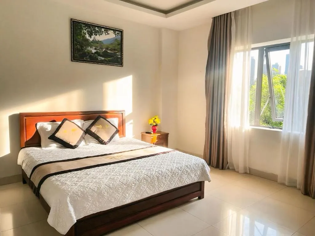 Phu Tien Hotel — 3