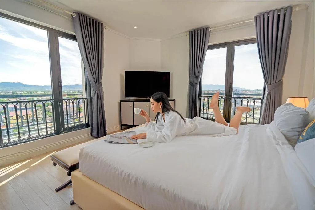 Rex Quang Binh Hotel — 3