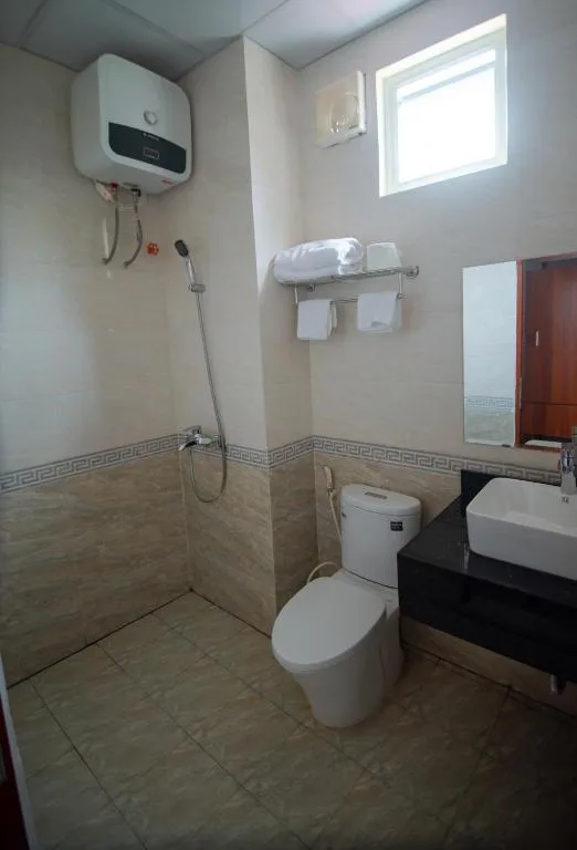 LUXURY HOSTEL — 3