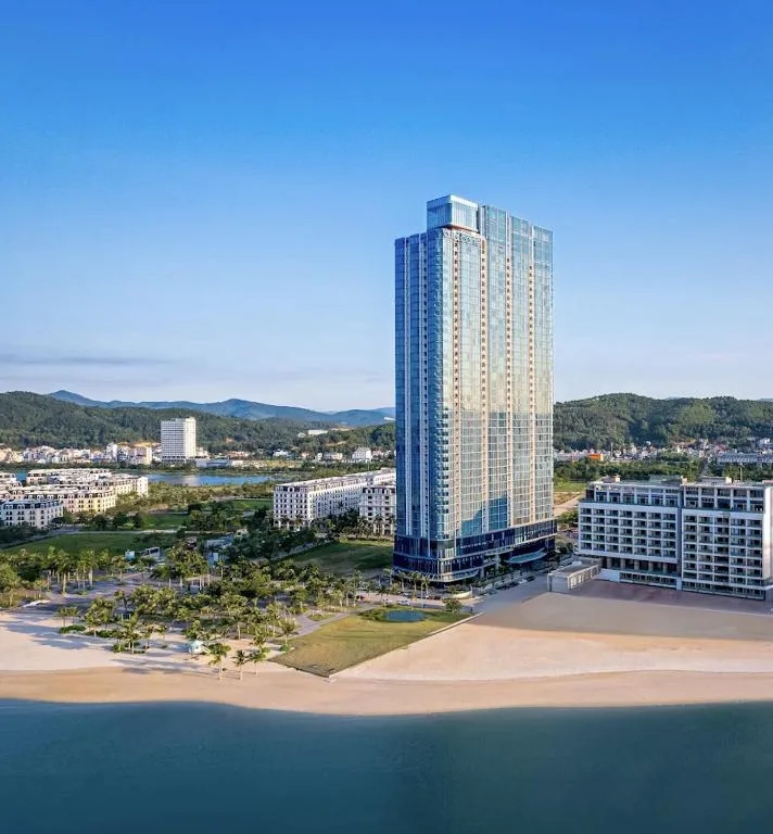A La Carte Ha Long Bay Residence