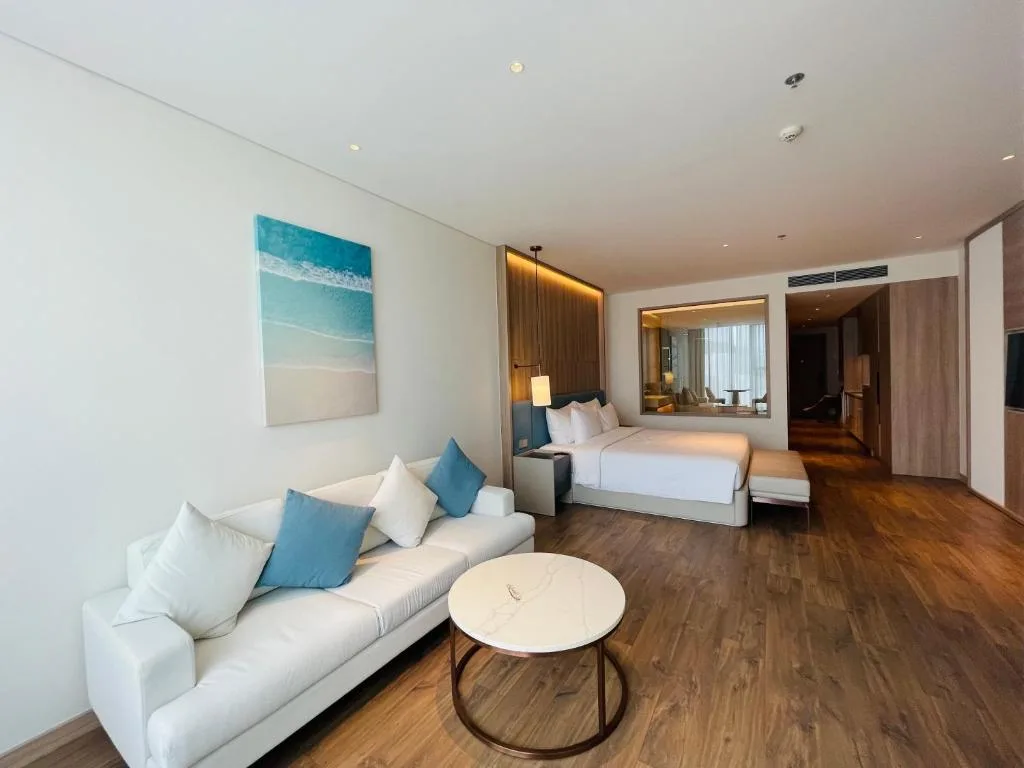 Alacarte Ha Long — 2