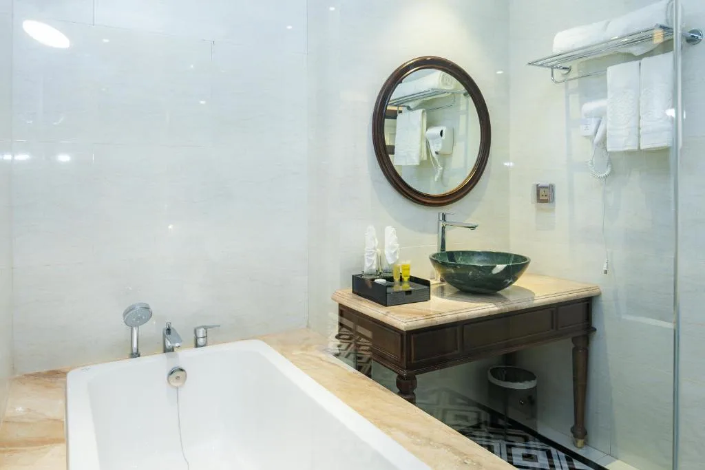 Charmhill Hotel - Tuần Châu — 3