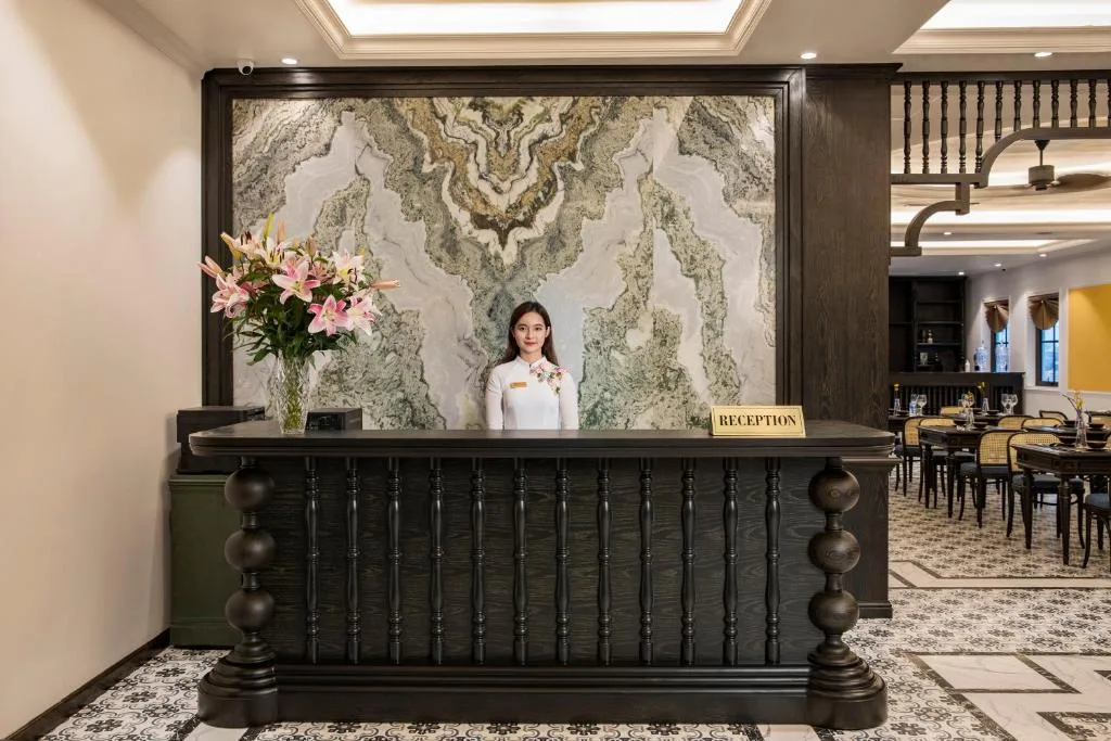 Ha Long Essence Hotel — 5