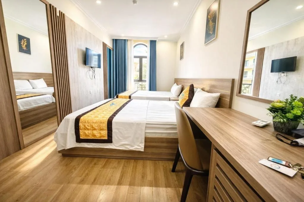 Hưng Nguyễn Hotel — 4