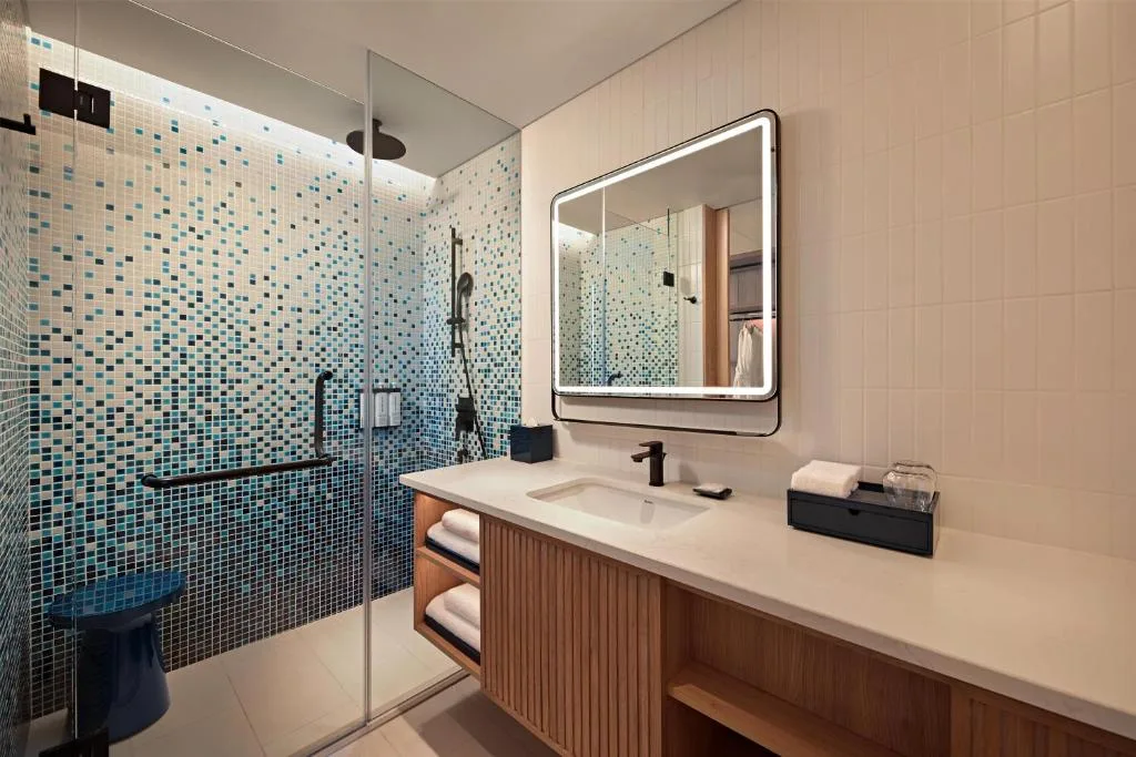 Hyatt Place Ha Long Bay, Bai Chay — 5