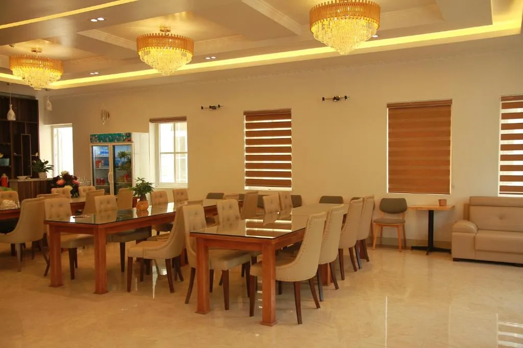 Khách sạn Hải Quân - The Marine Hotel — 4