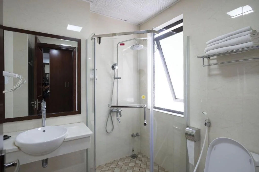 LUXURY II HOTEL — 3