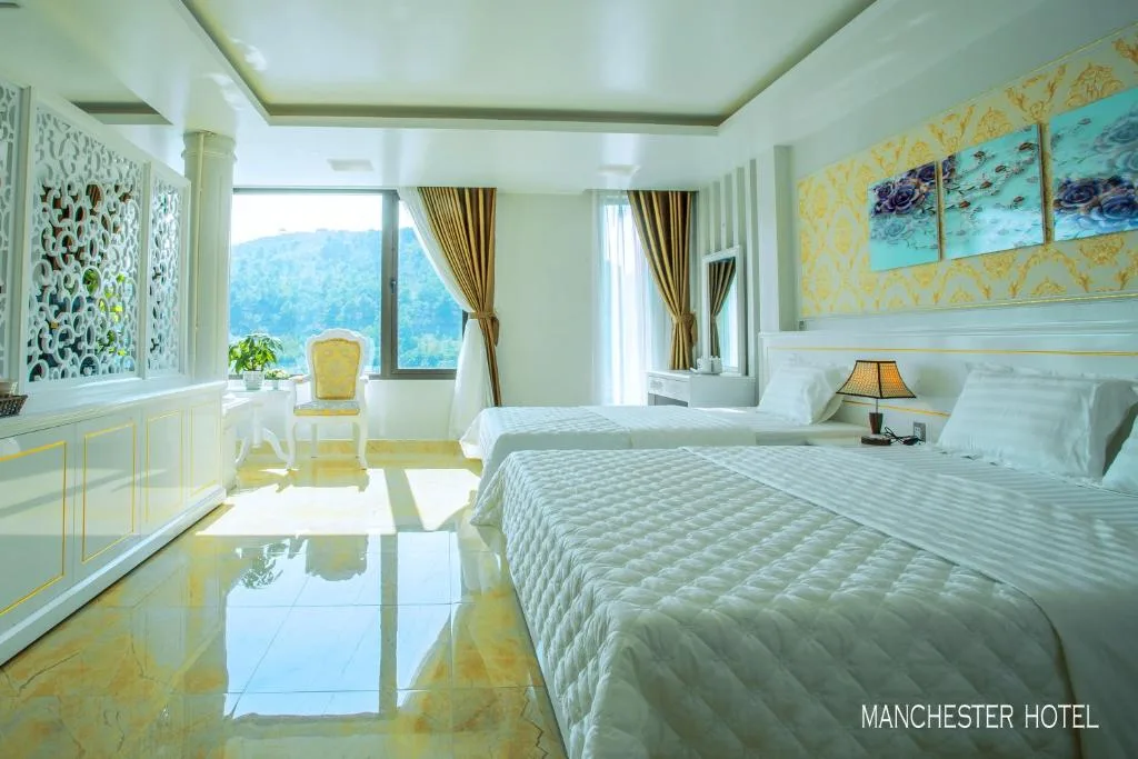 Manchester Hotel Ha Long — 4