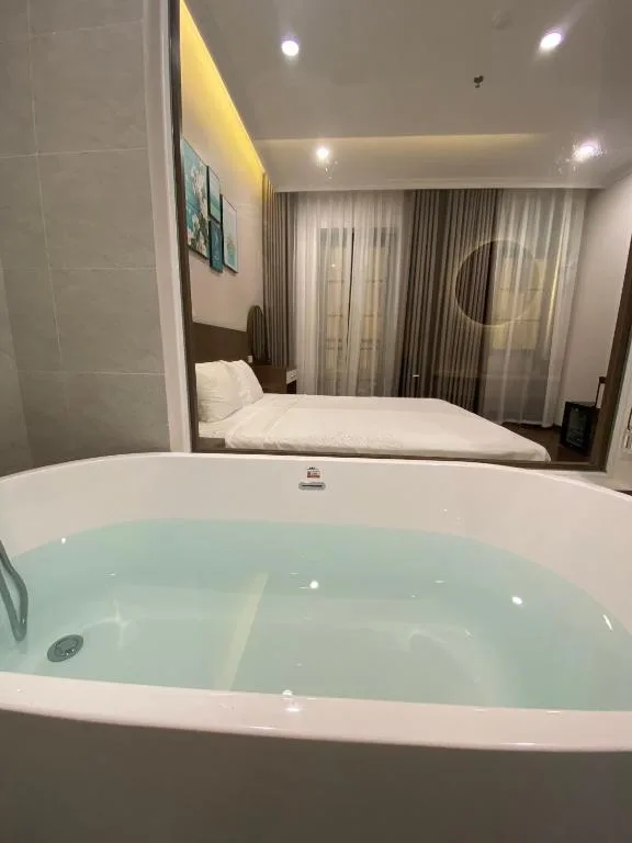 MOONLIGHT HOTEL — 3