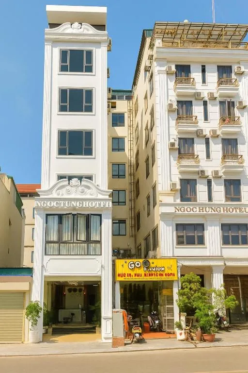 Ngọc Tùng Hotel