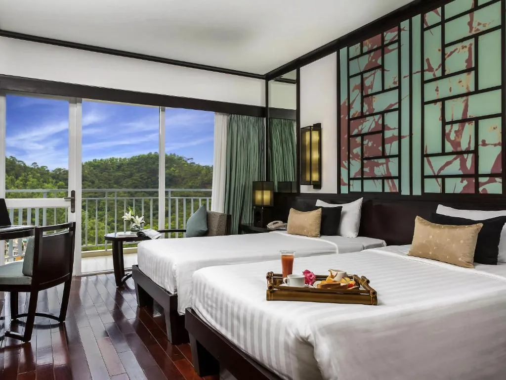 Novotel Ha Long Bay Hotel — 2