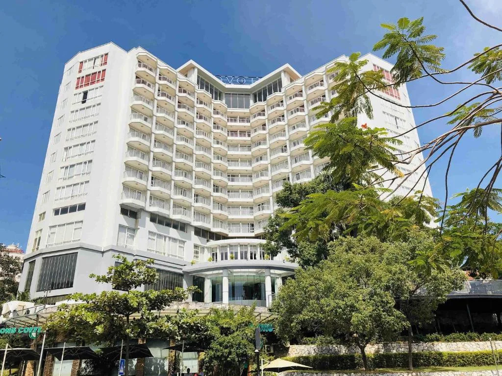Novotel Ha Long Bay Hotel — 3