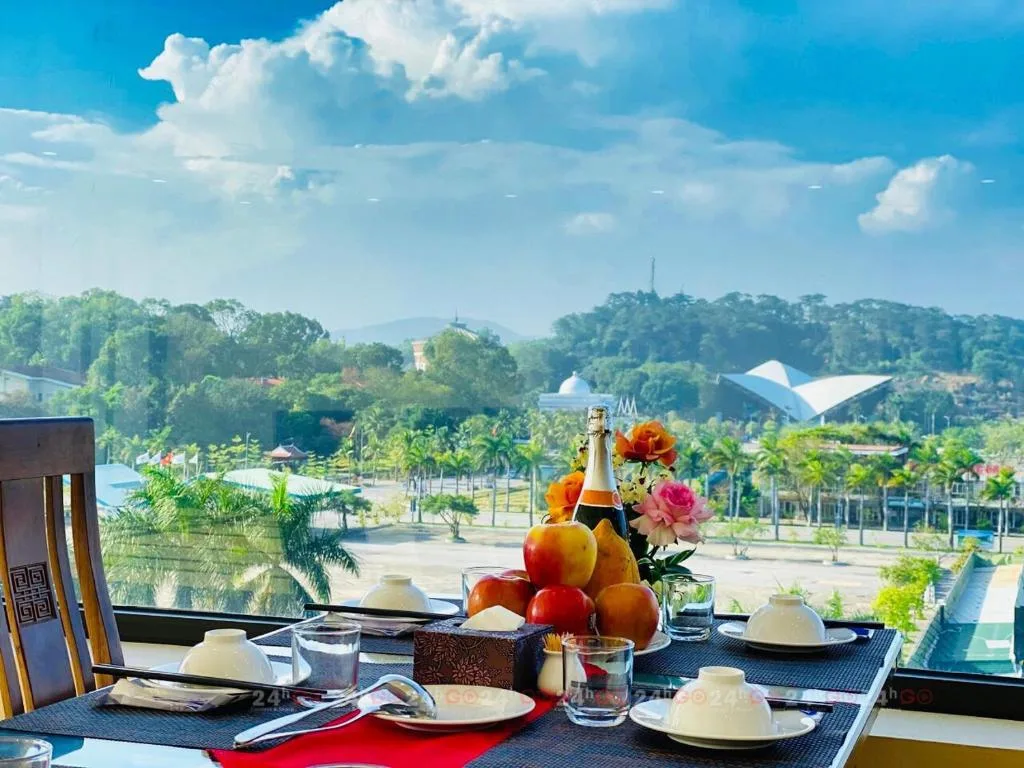 Tuan Chau Marina Hotel — 5