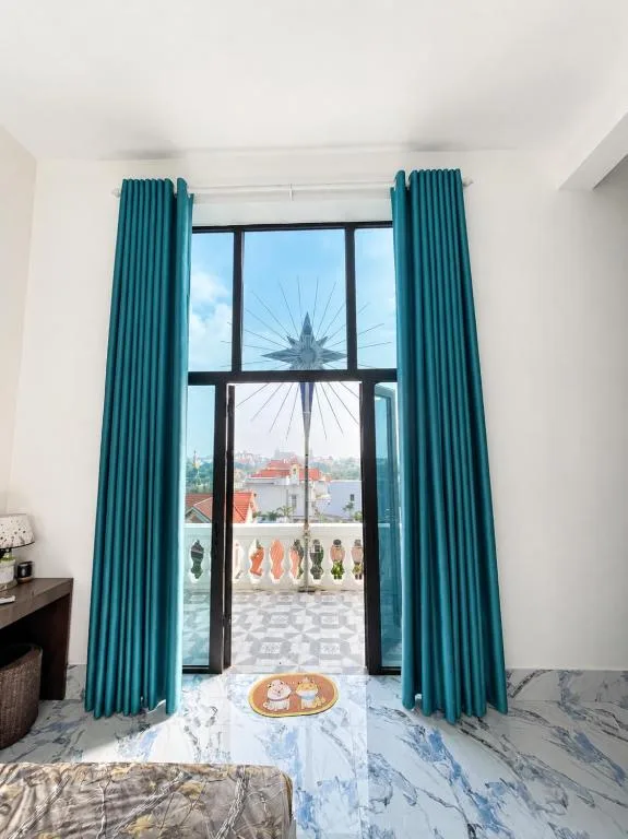 Huy Hoàng Hotel Ninh Bình — 2