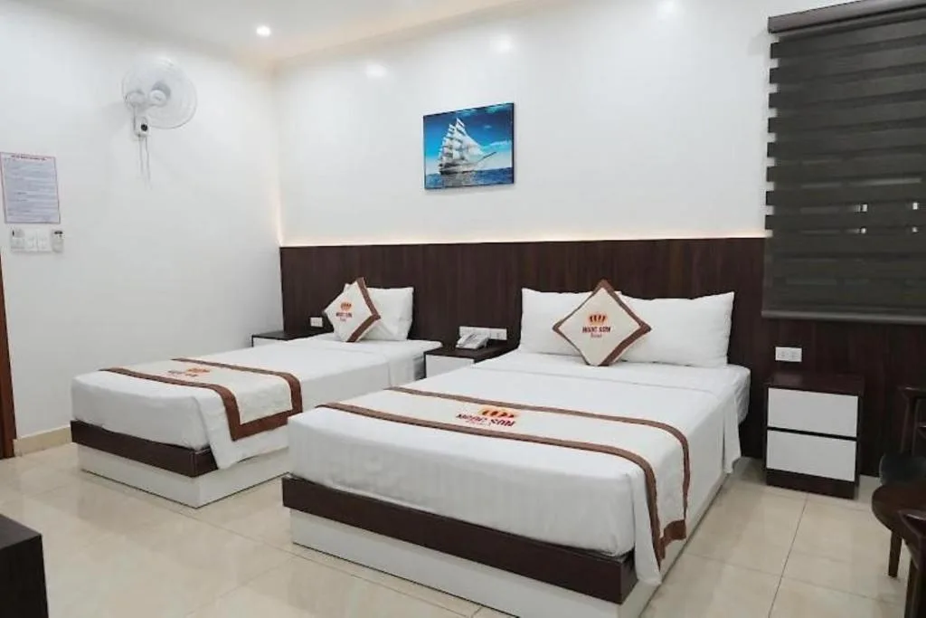Ngọc Sơn Hotel — 5