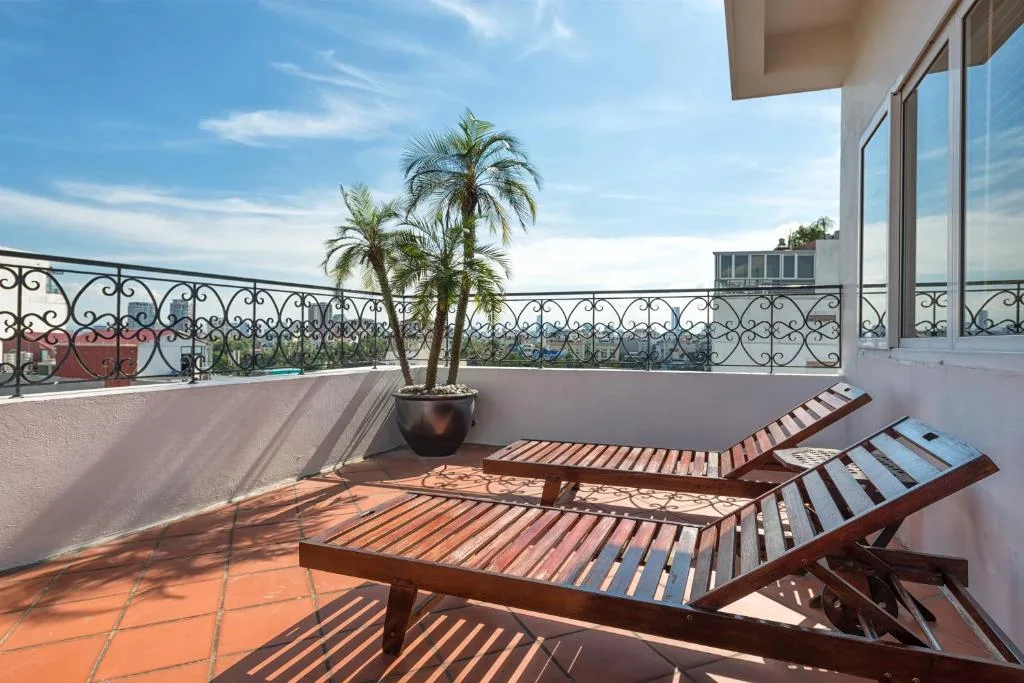 Hanoi E Central Luxury Hotel
