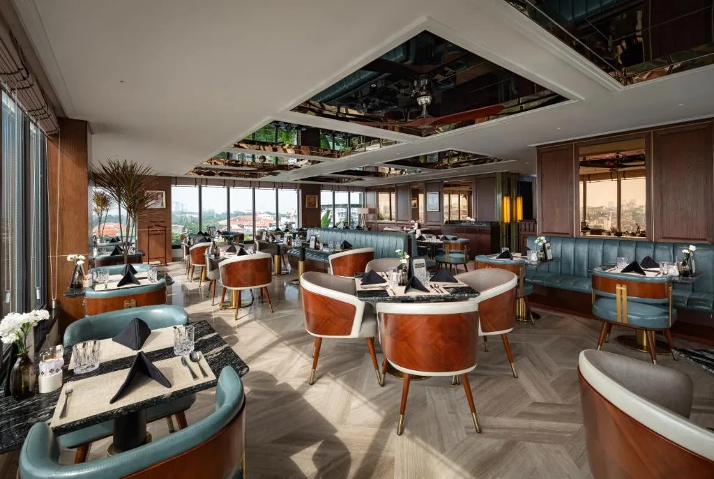 HOTEL du LAC SIGNATURE — 3