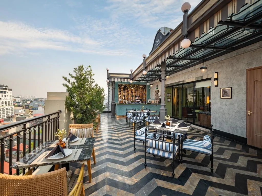 HOTEL du LAC SIGNATURE — 4