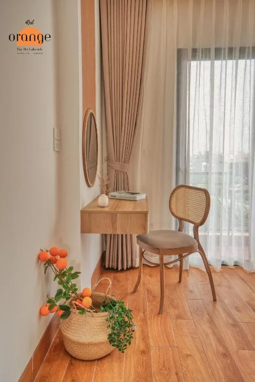 iRest Orange Tay Ho Lakeside Apartment — 4
