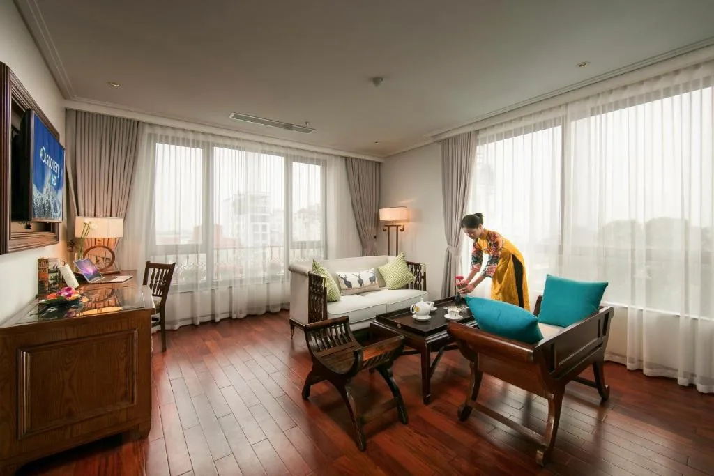 Lucien Hanoi Lakeside Hotel & Rooftop — 5
