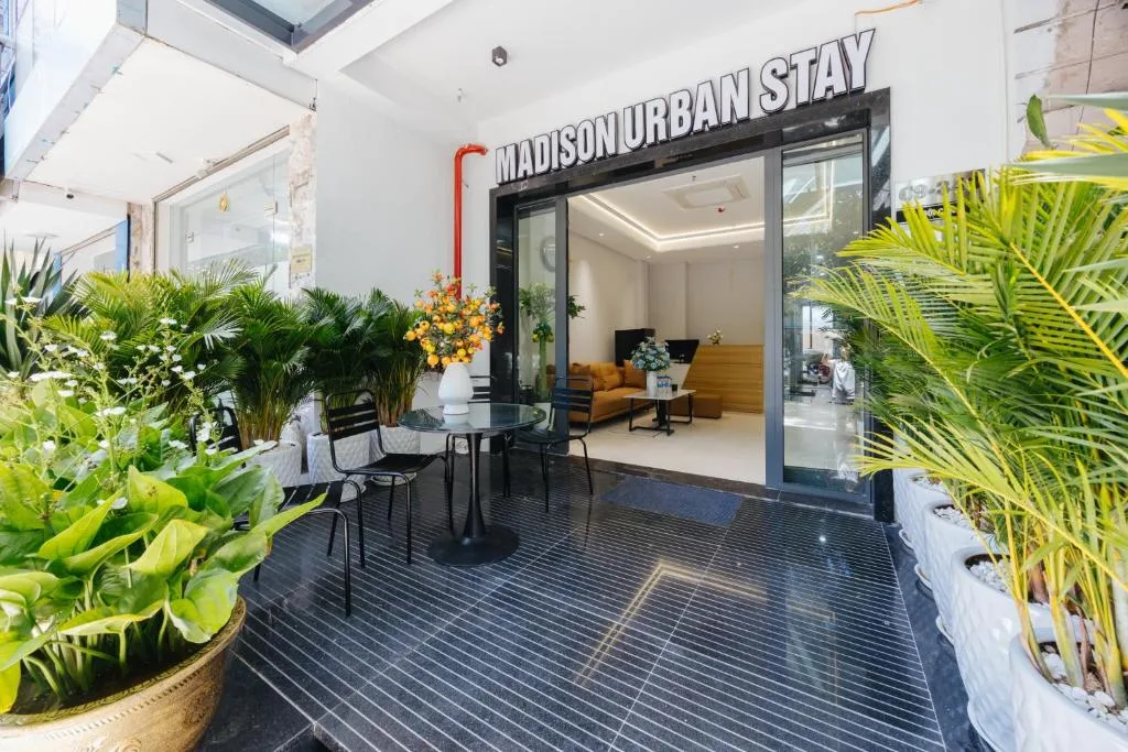 Madison Urban Stay - Free Massage and Laundry — 4