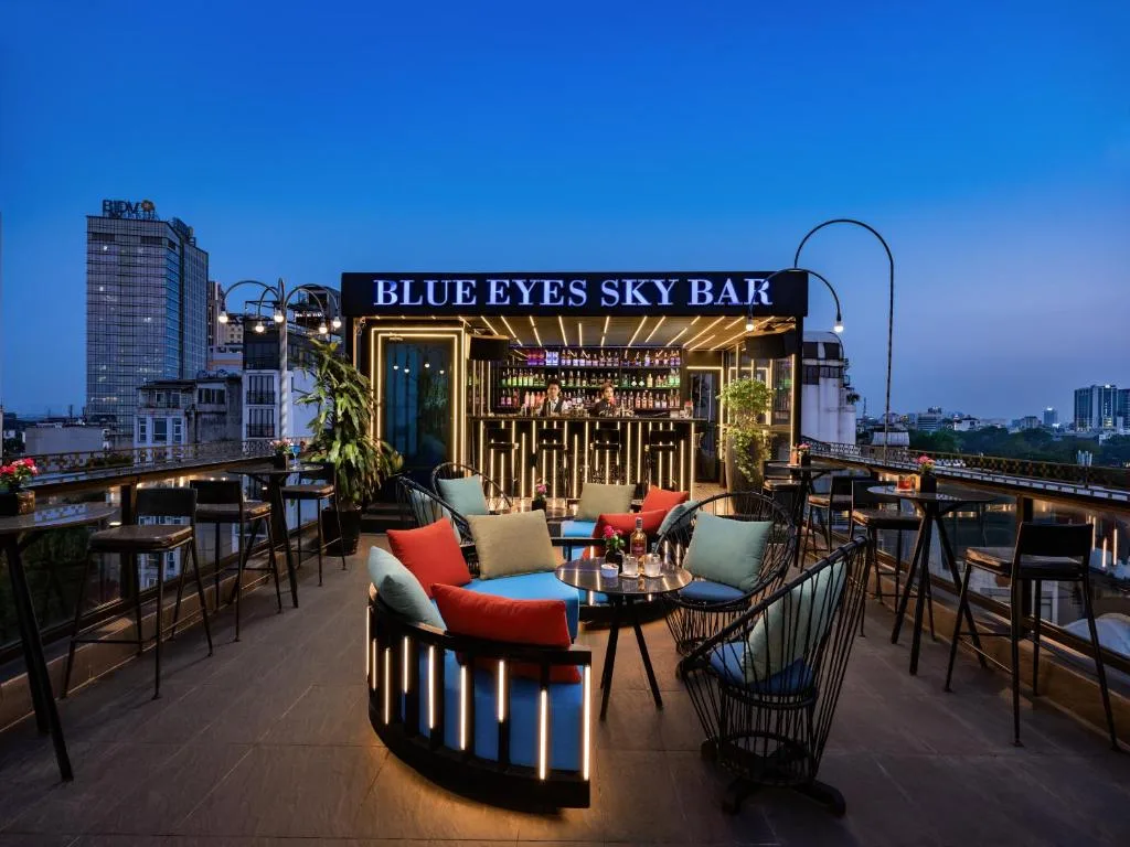 Shining Central Hotel & Spa — 4