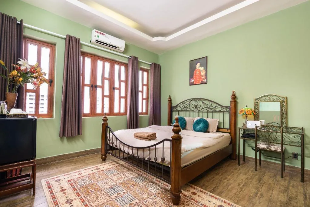 Charming A Little Saigon Apartment - Heart of Vibrant District 1 — 5