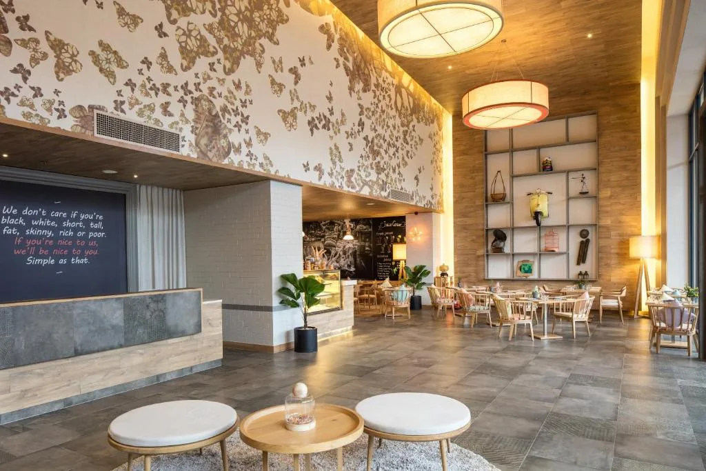 Fusion Suites Saigon — 4