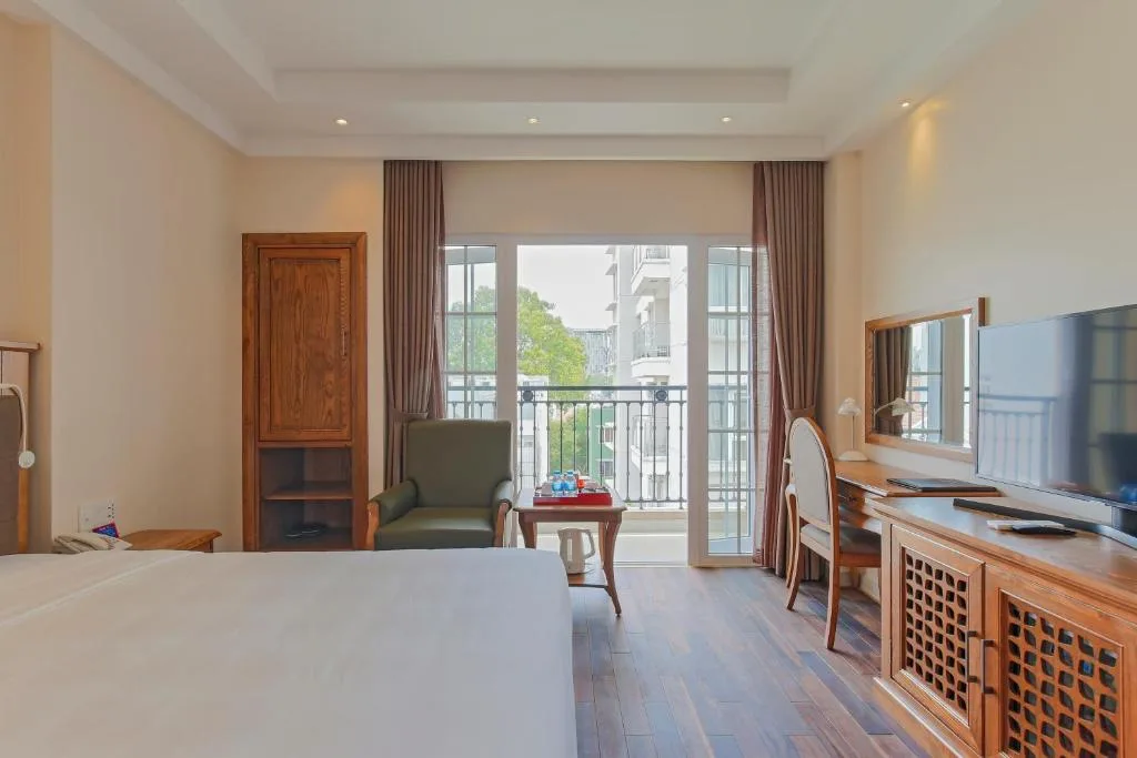Hoang Lan Hotel — 4