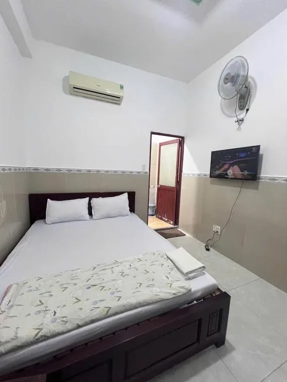 Khách Sạn Đoàn Gia — 2