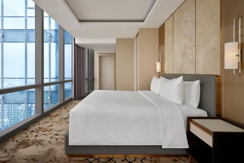 Vinpearl Landmark 81, Autograph Collection — 3